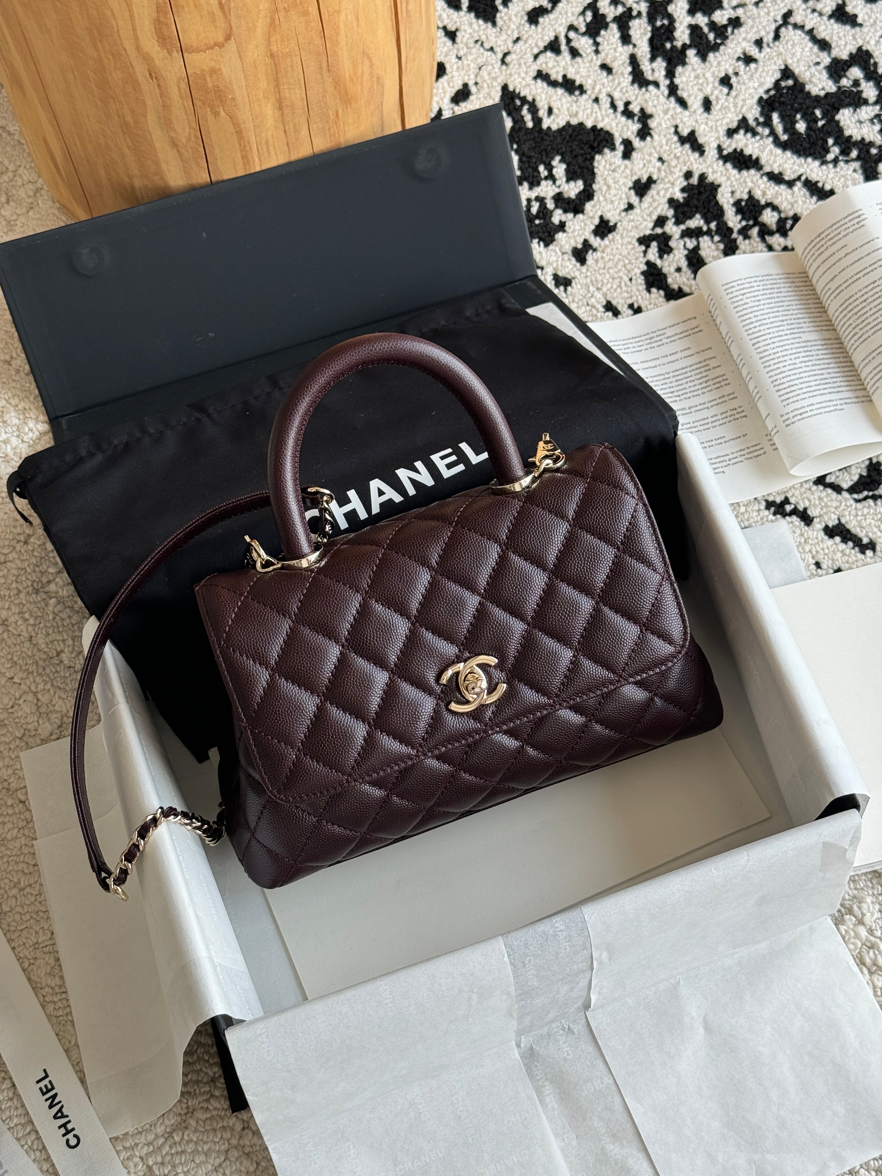 White CC Bag comes with Box