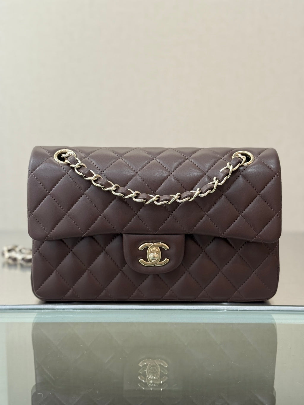 White CC Bag comes with Box