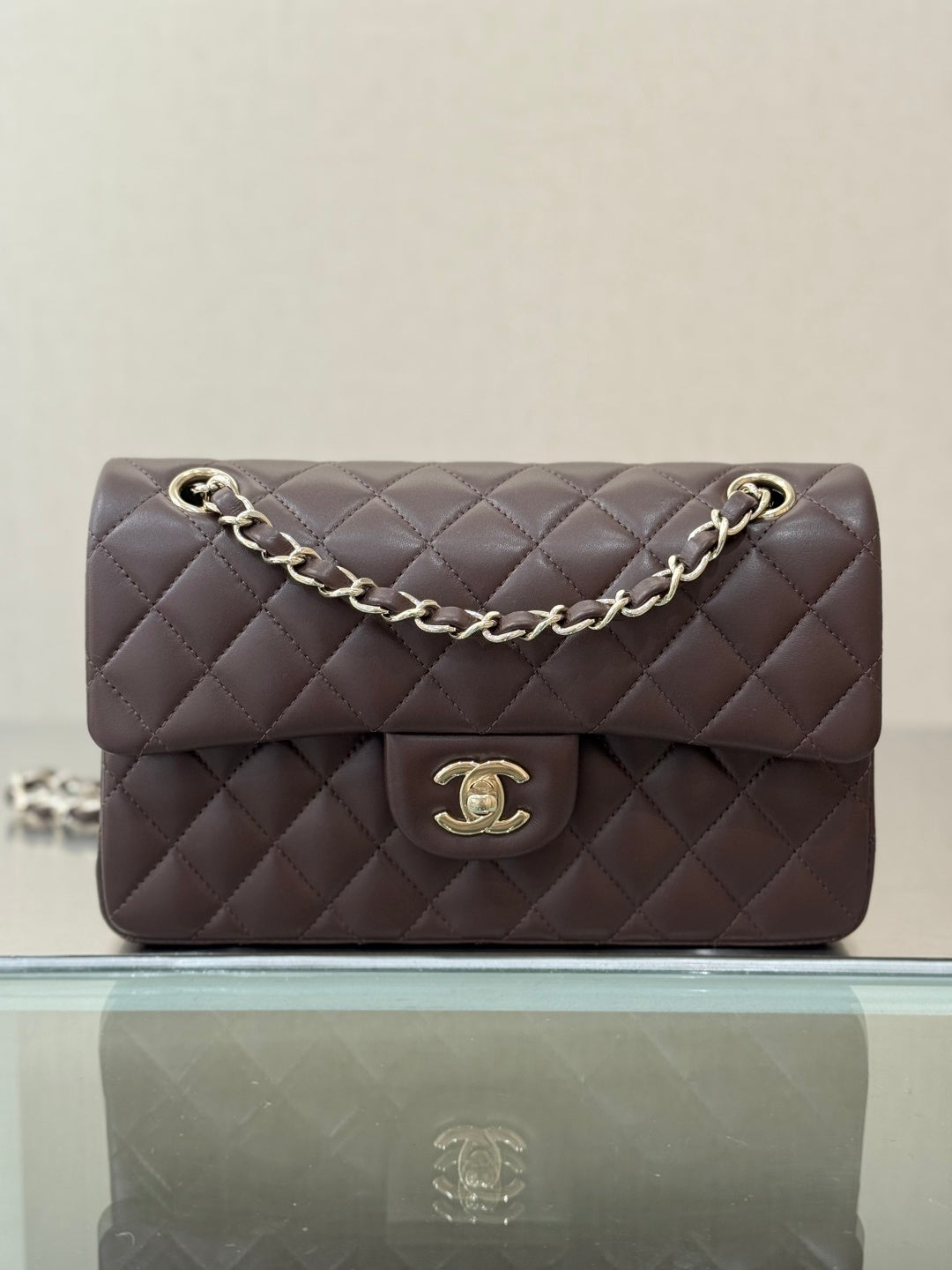 White CC Bag comes with Box