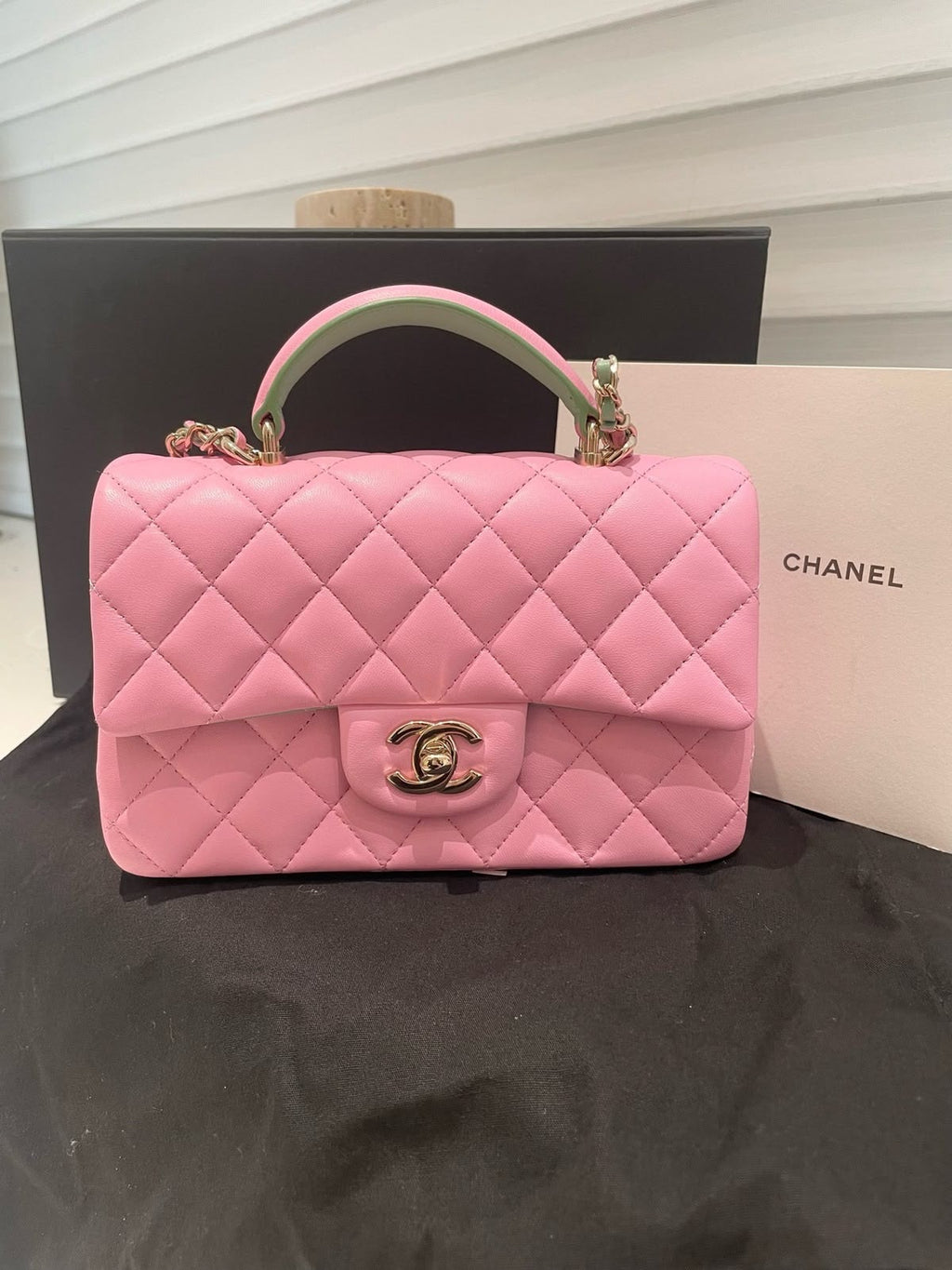 White CC Bag comes with Box