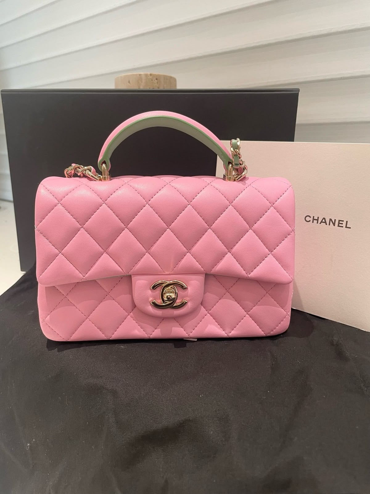 White CC Bag comes with Box